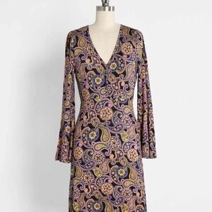 MODCLOTH BELL SLEEVE PAISLEY DRESS